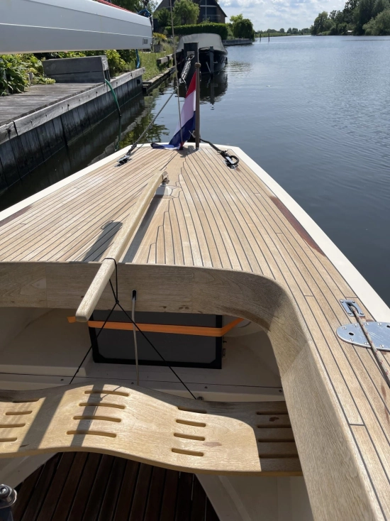 Rustler 24 preowned for sale