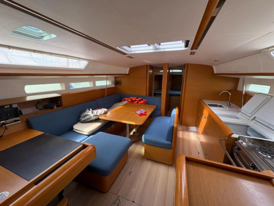 Jeanneau Sun Odyssey 519 preowned for sale