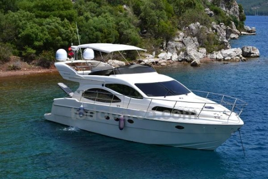 Azimut 46 Fly preowned for sale