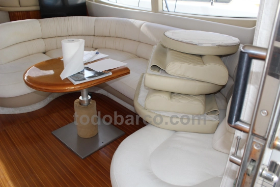 Azimut 46 Fly preowned for sale