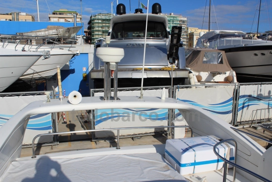 Azimut 46 Fly preowned for sale