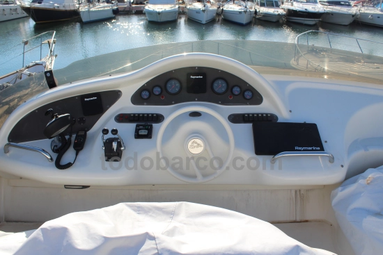 Azimut 46 Fly preowned for sale