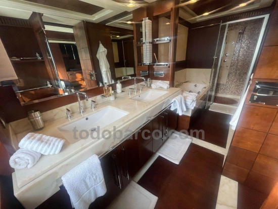 Azimut 116 preowned for sale
