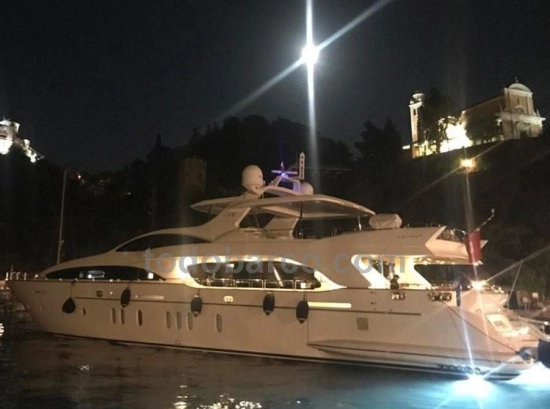 Azimut 116 preowned for sale