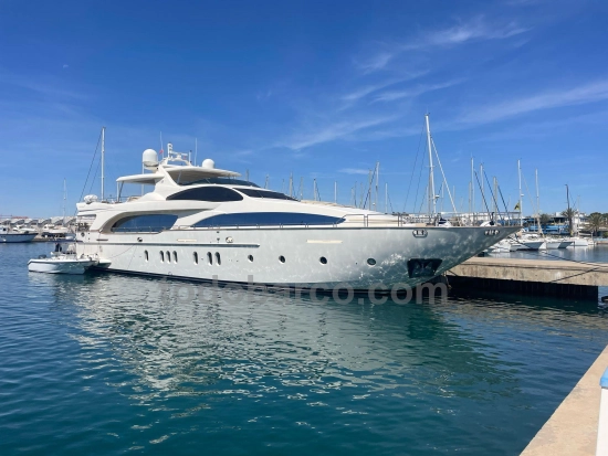Azimut 116 preowned for sale