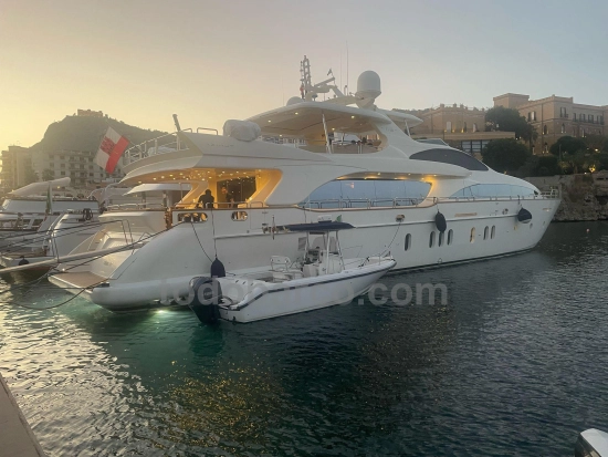 Azimut 116 preowned for sale