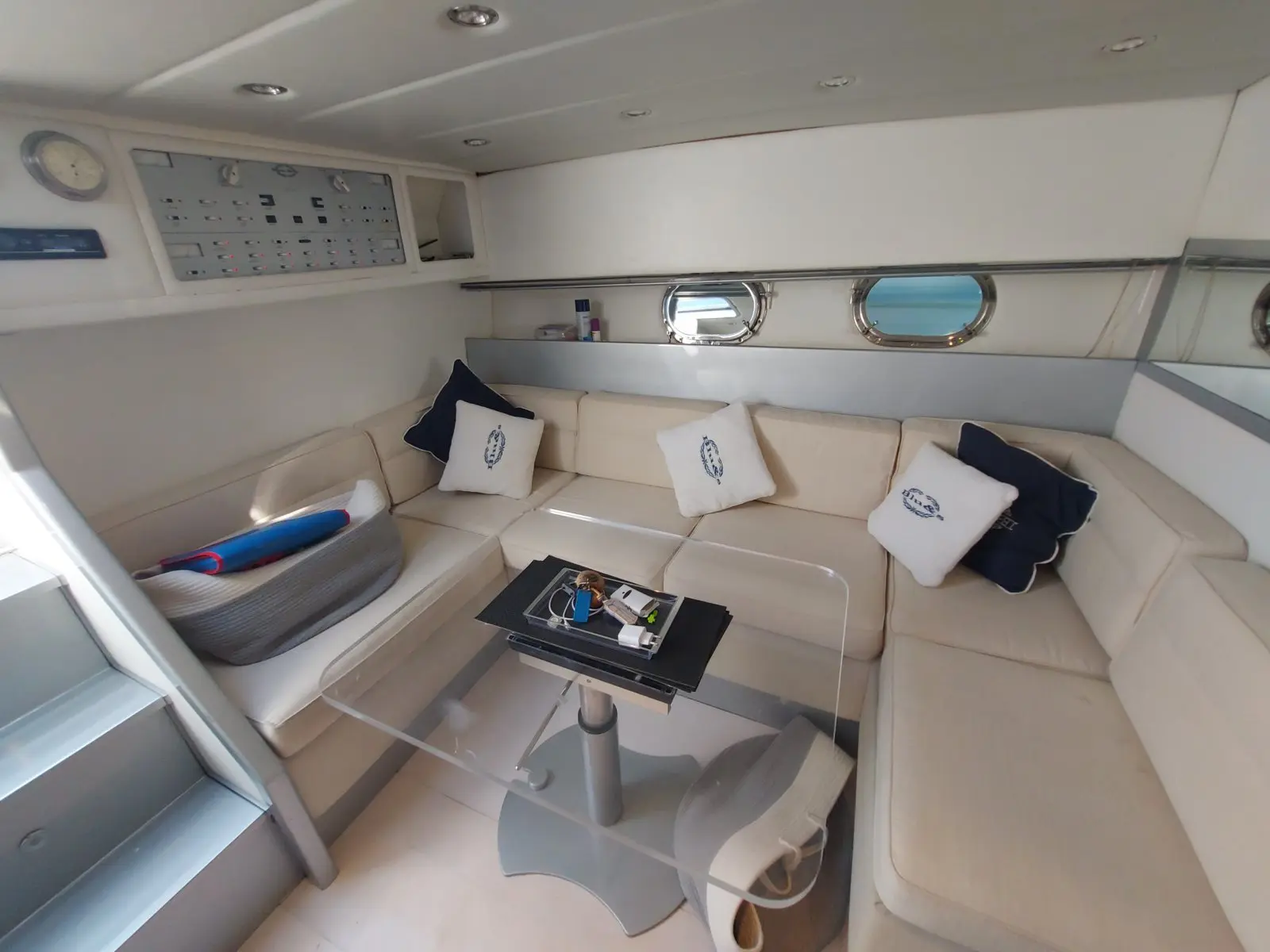 Magnum Marine 44 preowned for sale