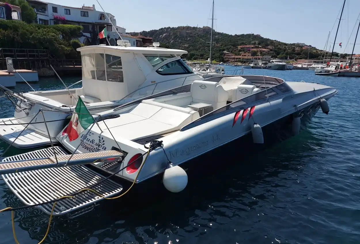 Magnum Marine 44 preowned for sale