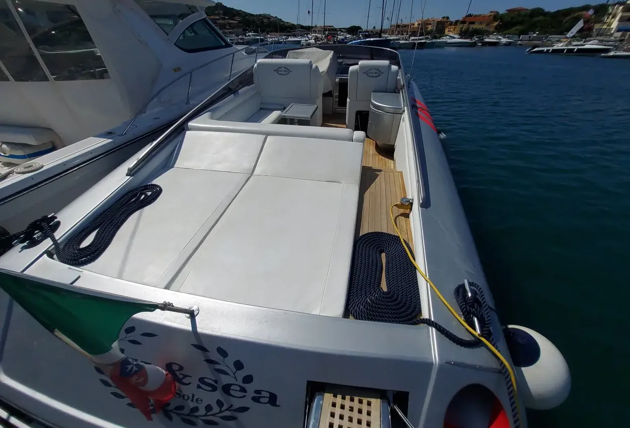 Magnum Marine 44 preowned for sale
