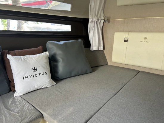 Invictus Yacht GT 280 brand new for sale