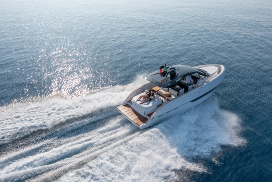 Invictus Yacht TT 420 brand new for sale