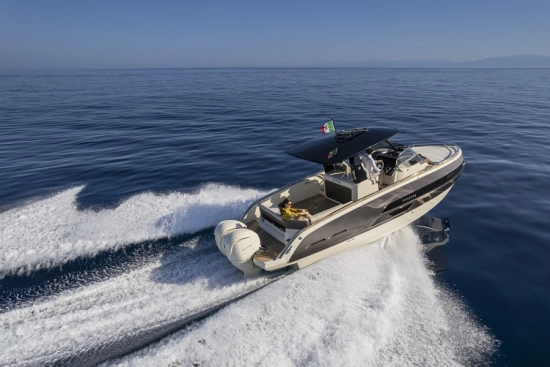 Invictus Yacht GT 320 S brand new for sale