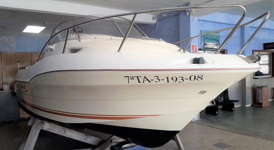 Quicksilver Cruiser 650 preowned for sale