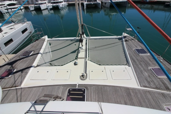 Lagoon 620 preowned for sale