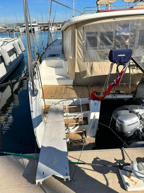 Lagoon 450F preowned for sale