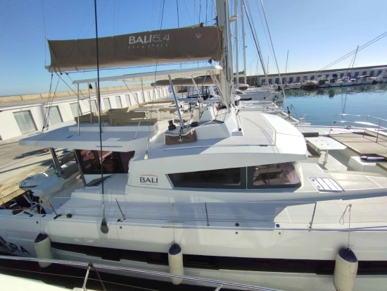 Bali Catamarans 5.4 preowned for sale