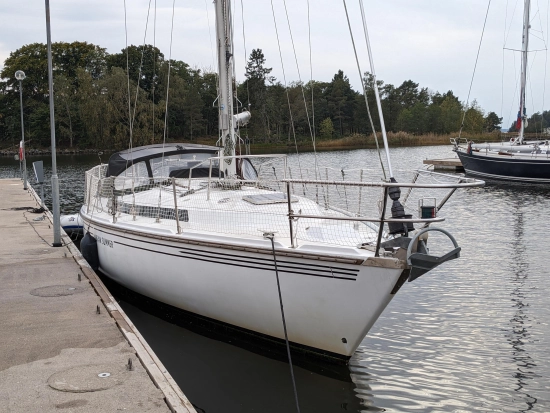 Jeanneau Gin Fizz 38 preowned for sale