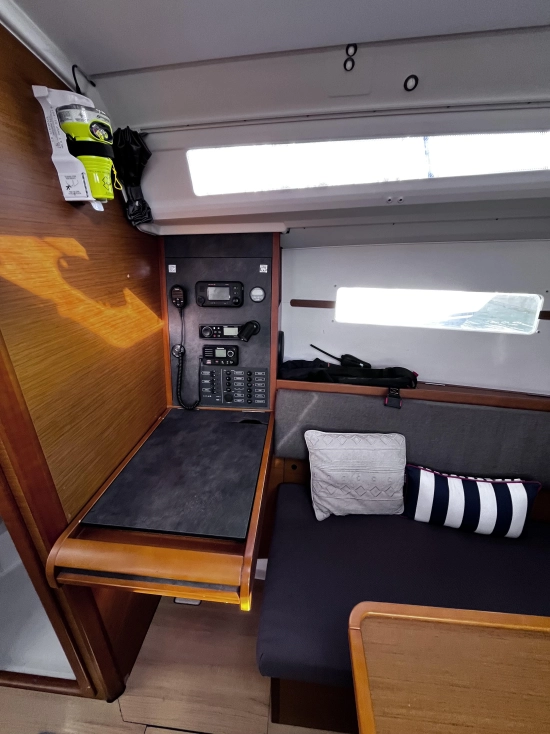 Jeanneau Sun Odyssey 349 preowned for sale