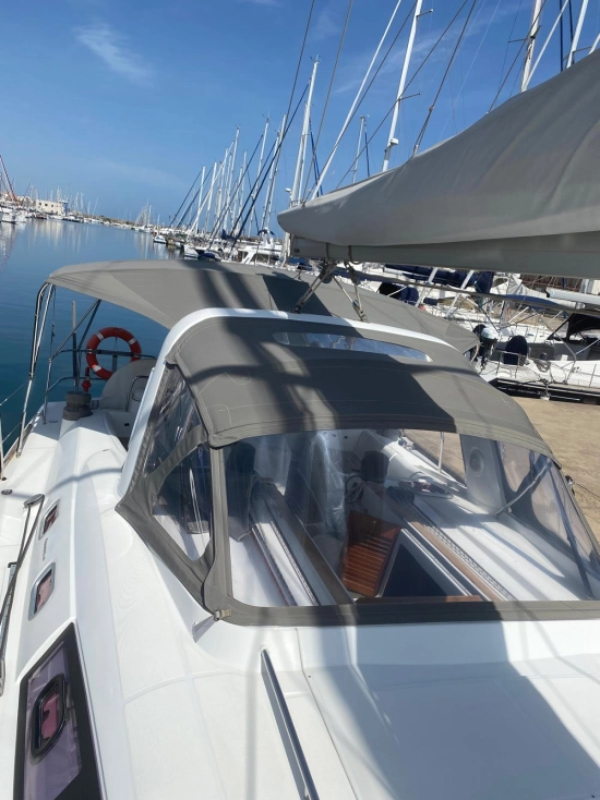 Beneteau Oceanis 50 preowned for sale