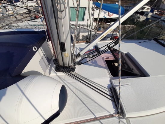 Jeanneau Sun Odyssey 379 preowned for sale