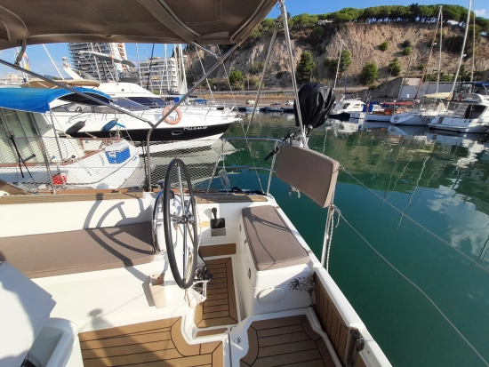 Jeanneau Sun Odyssey 379 preowned for sale