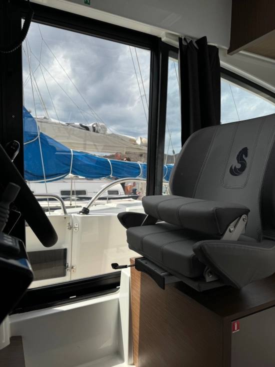 Beneteau Antares 11 preowned for sale