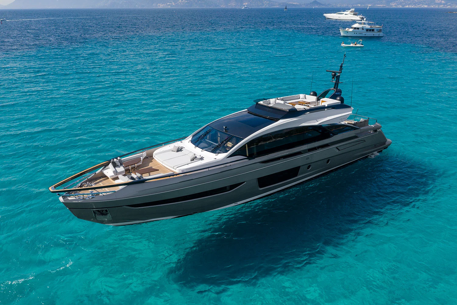 Azimut Grande S10