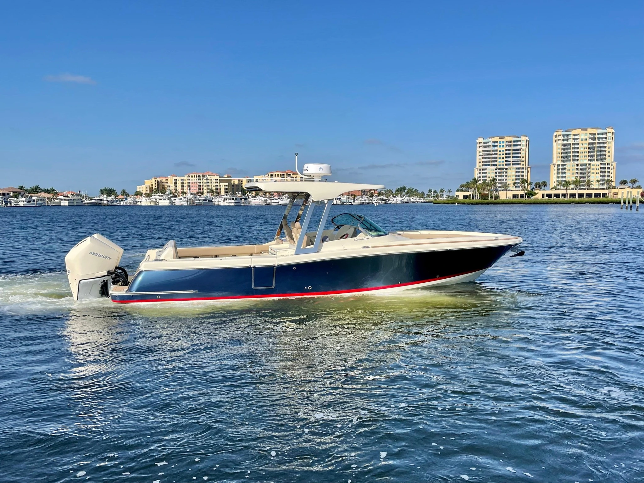 Chris-Craft Calypso 30